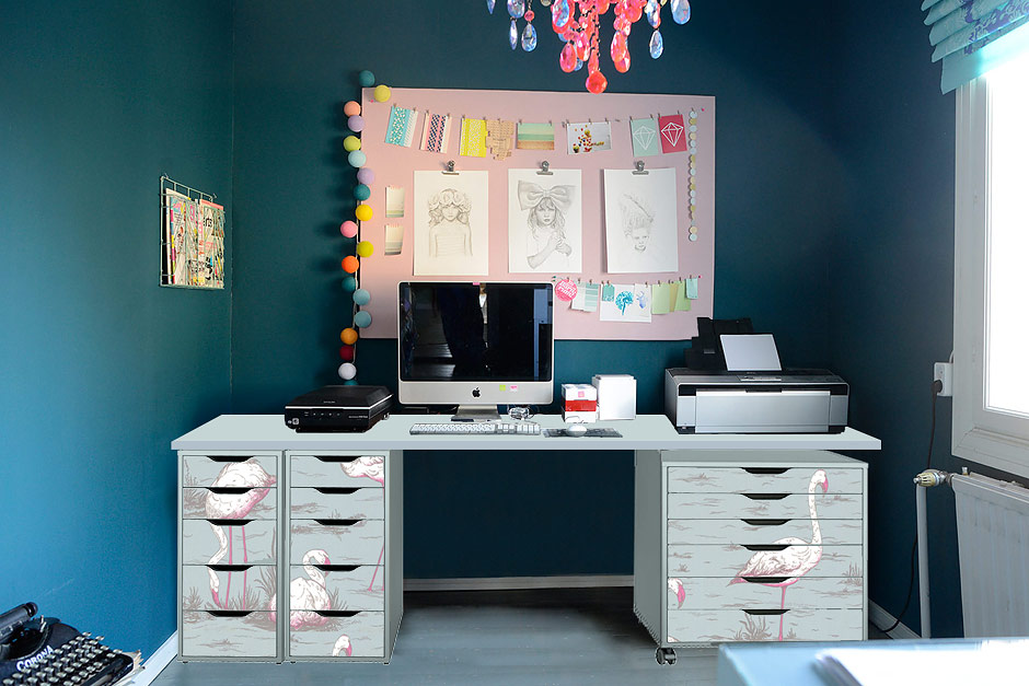 Photoshop testing Flamingos wallpaper for the home office