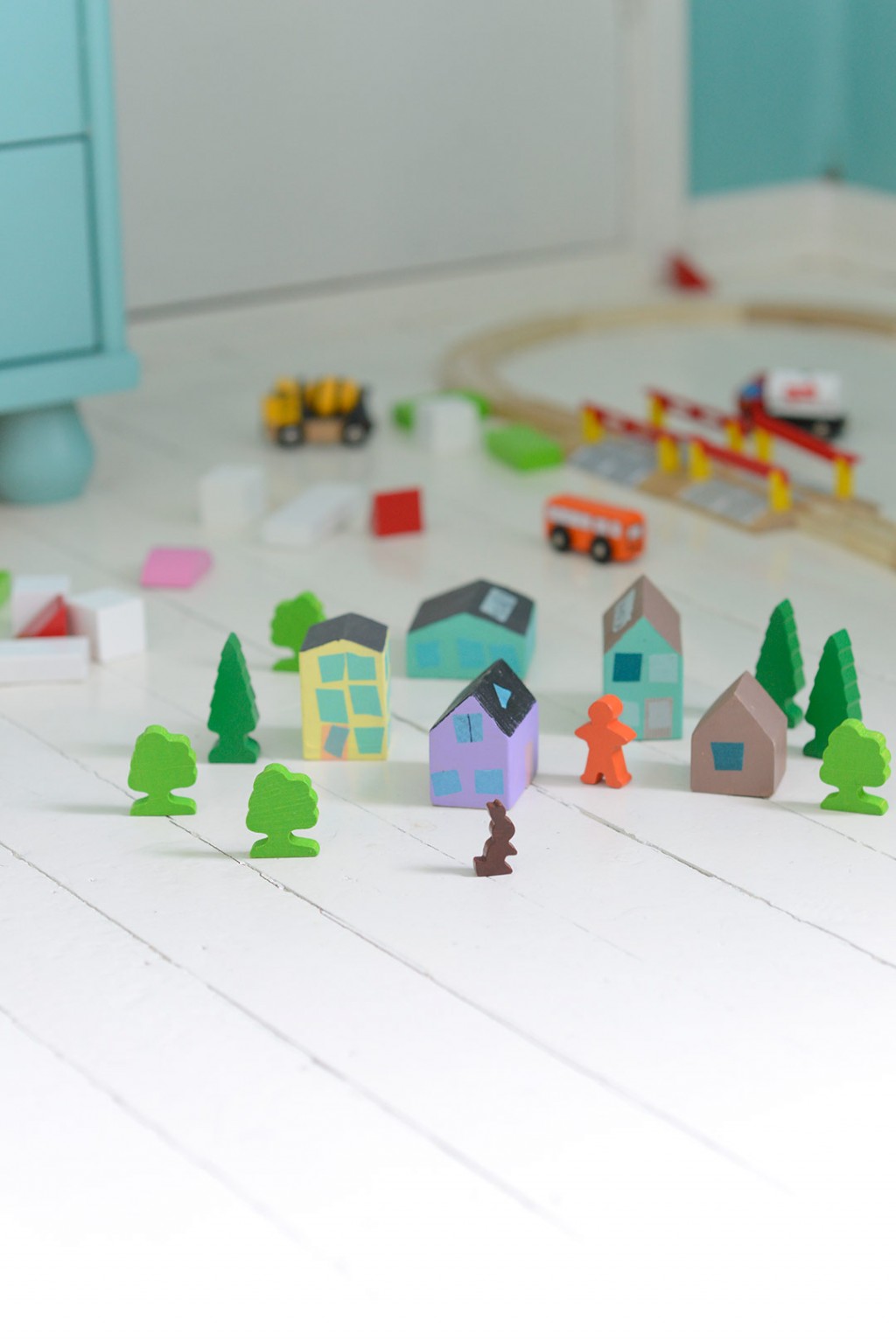 DIY Wooden Toy Houses