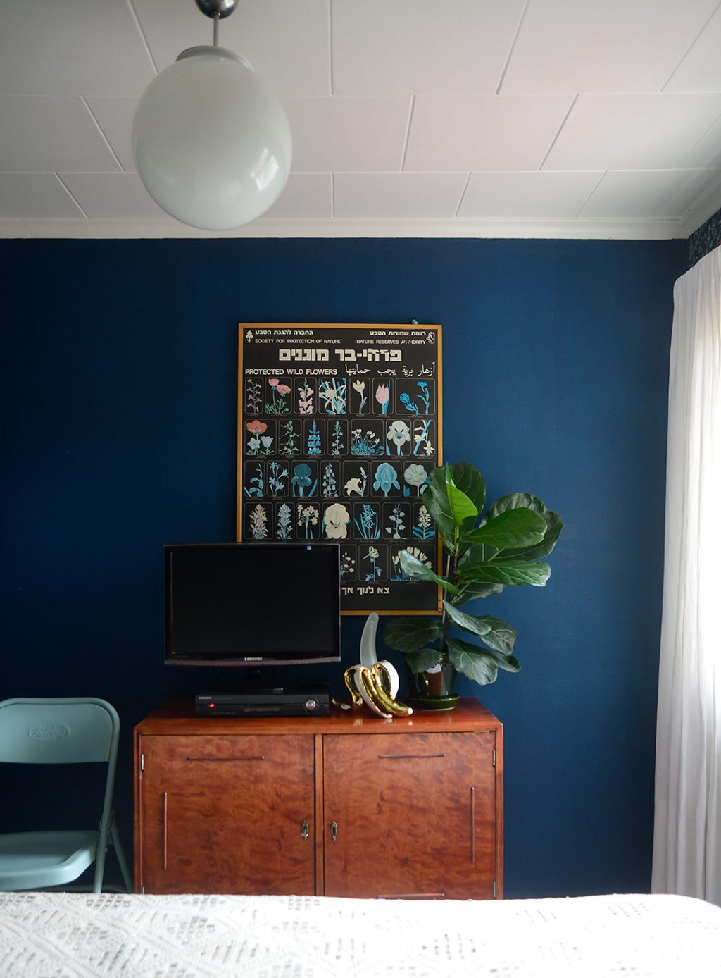 The Golden Banana And How Everything Came Together in The Bedroom
